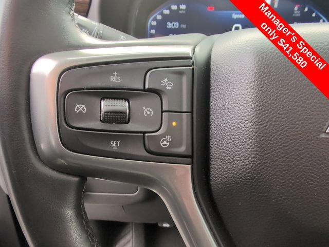Used 2023 Chevrolet Suburban Premier image 17