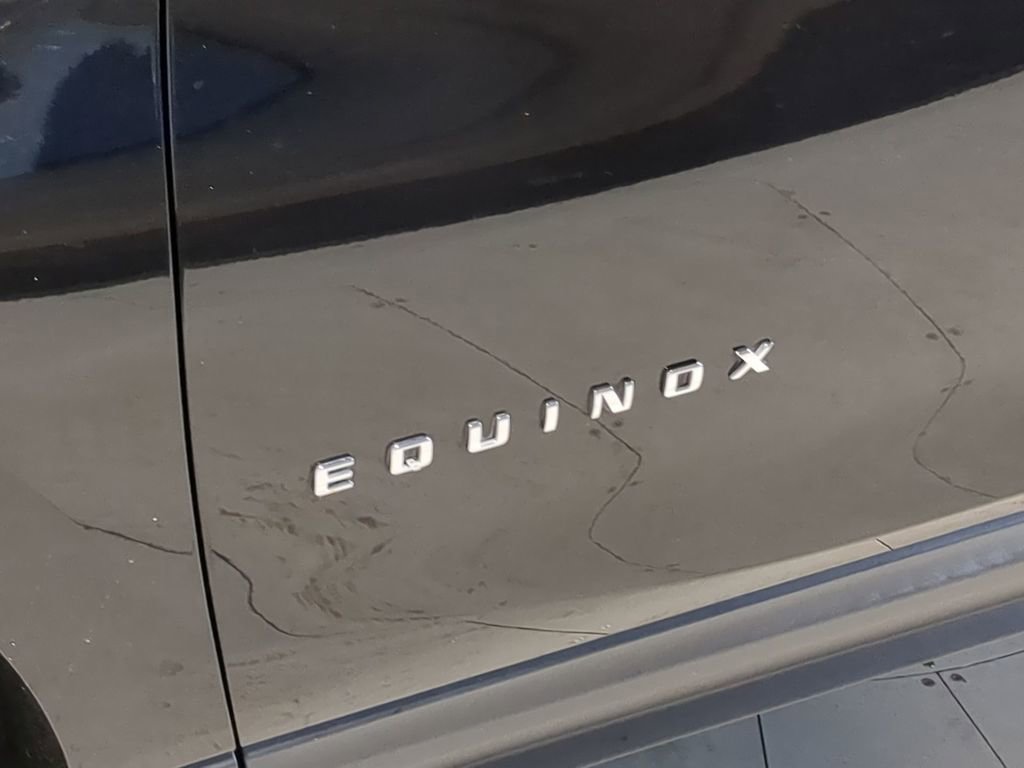 Used 2018 Chevrolet Equinox LT FWD image 16