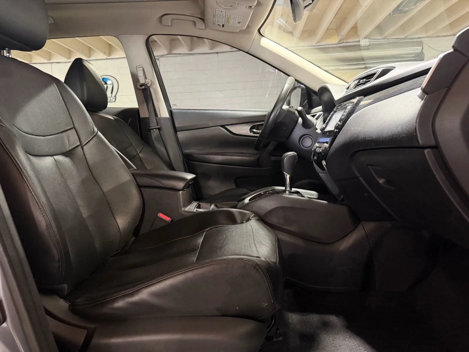 Used 2016 Nissan Rogue SL w/ SL Premium Package AWD/4WD image 9
