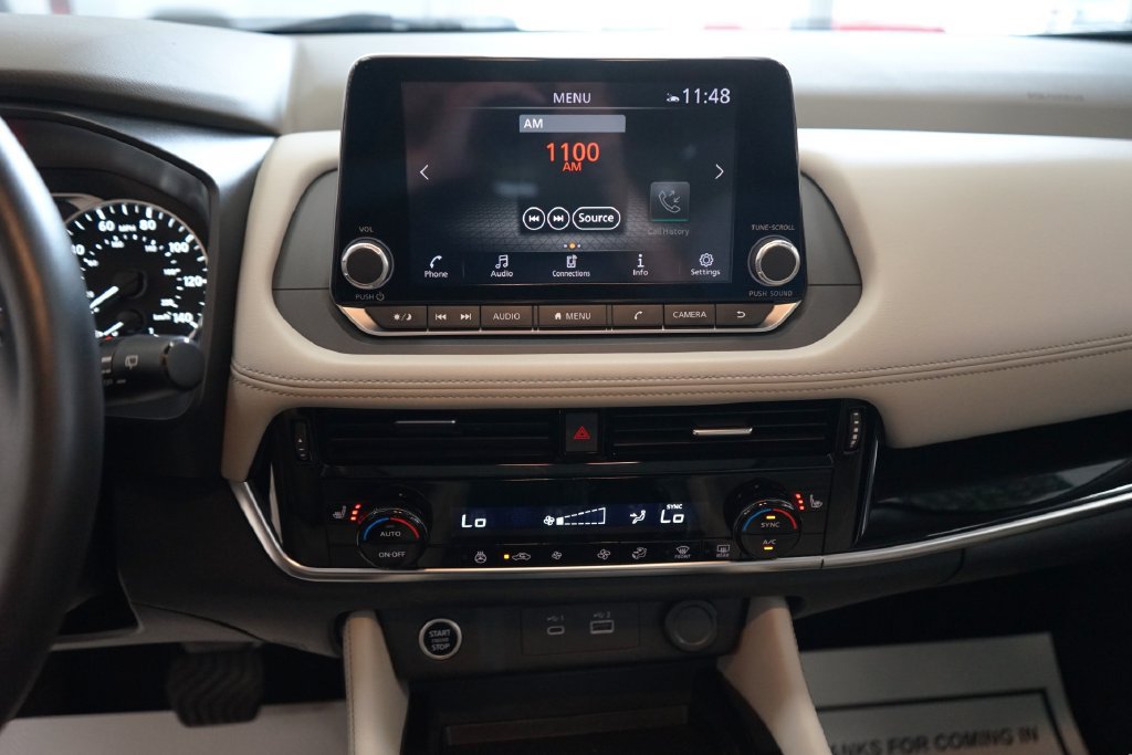 Used 2023 Nissan Rogue SL AWD/4WD image 7