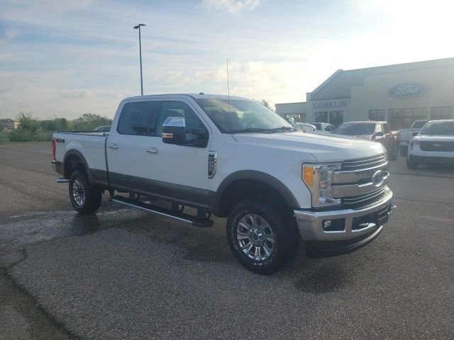 Used 2017 Ford F250 Lariat w/ Chrome Package image 25