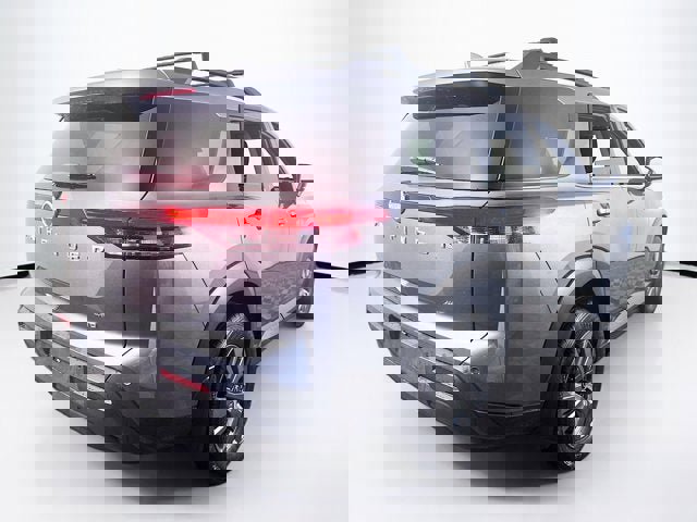 Certified 2025 Nissan Pathfinder SV image 5