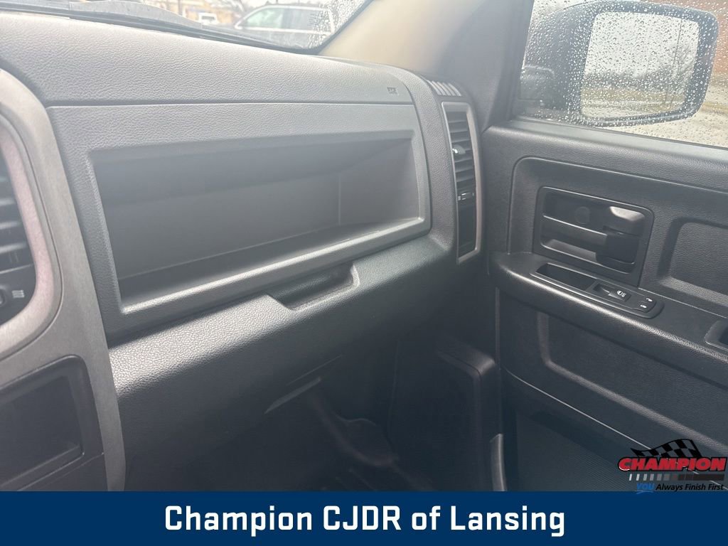 Used 2016 RAM 1500 ST w/ SXT Appearance Group image 35