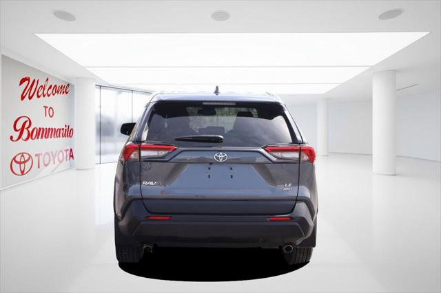 Certified 2023 Toyota RAV4 LE AWD/4WD image 6