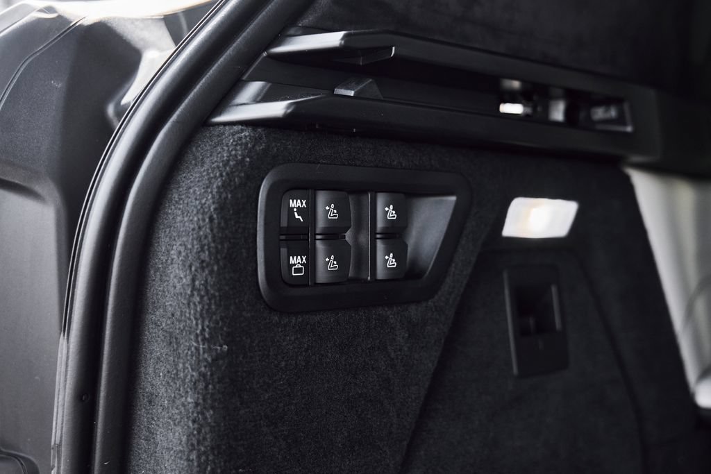Used 2023 BMW ALPINA XB7 AWD/4WD image 20