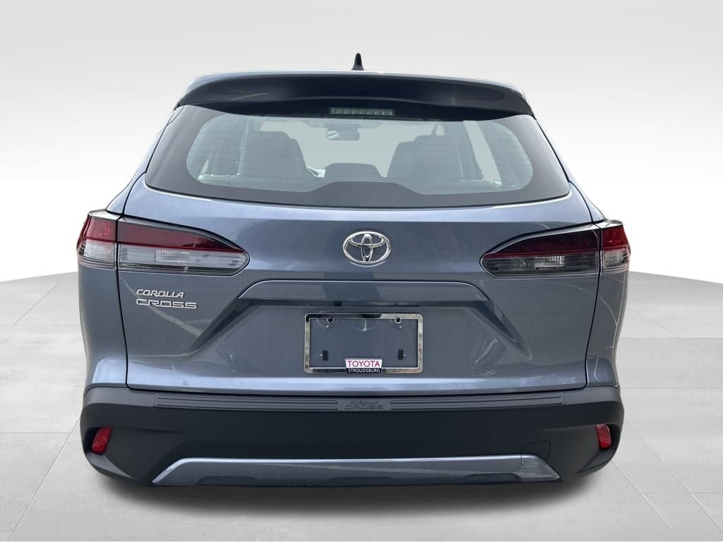 New 2026 Toyota Corolla Cross L image 4