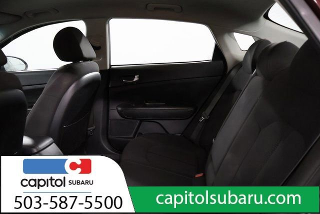 Used 2020 Kia Optima LX image 30