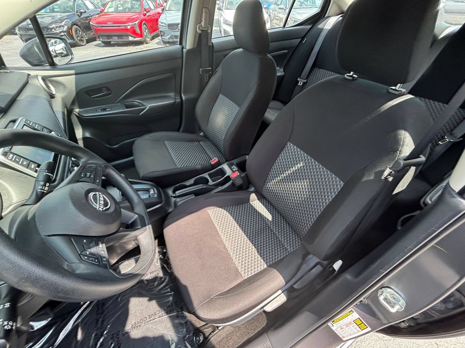 Used 2024 Nissan Versa S FWD image 31