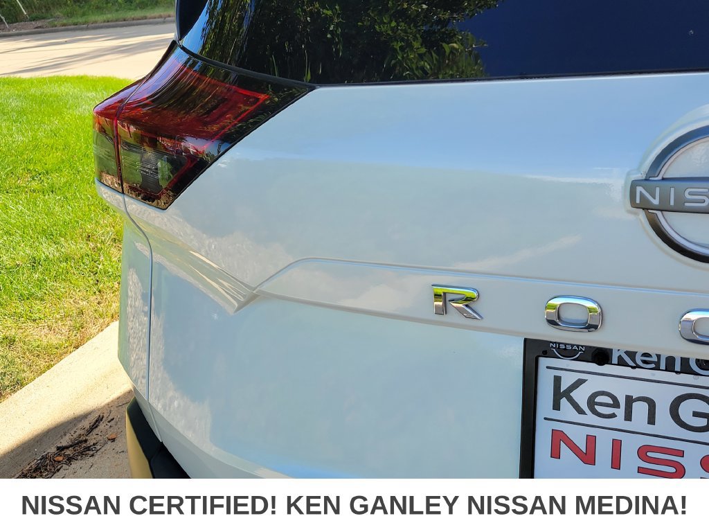 Certified 2023 Nissan Rogue SV AWD/4WD image 16