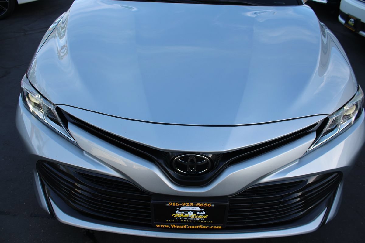 Used 2019 Toyota Camry LE w/ Carpet Mat Package FWD image 9
