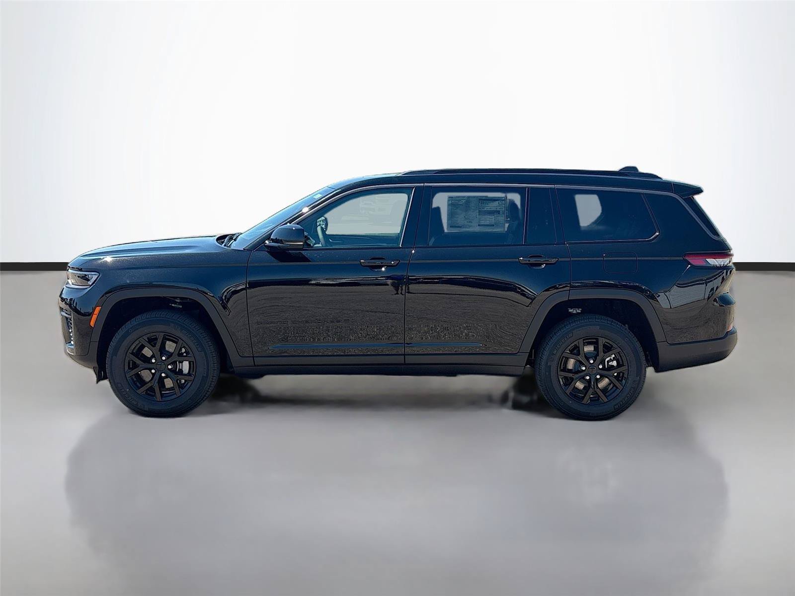 New 2026 Jeep Grand Cherokee L 4WD image 8