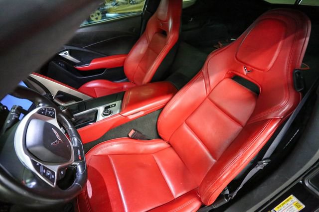 Used 2015 Chevrolet Corvette Z06 w/ 3LZ Preferred Equipment Group RWD image 4