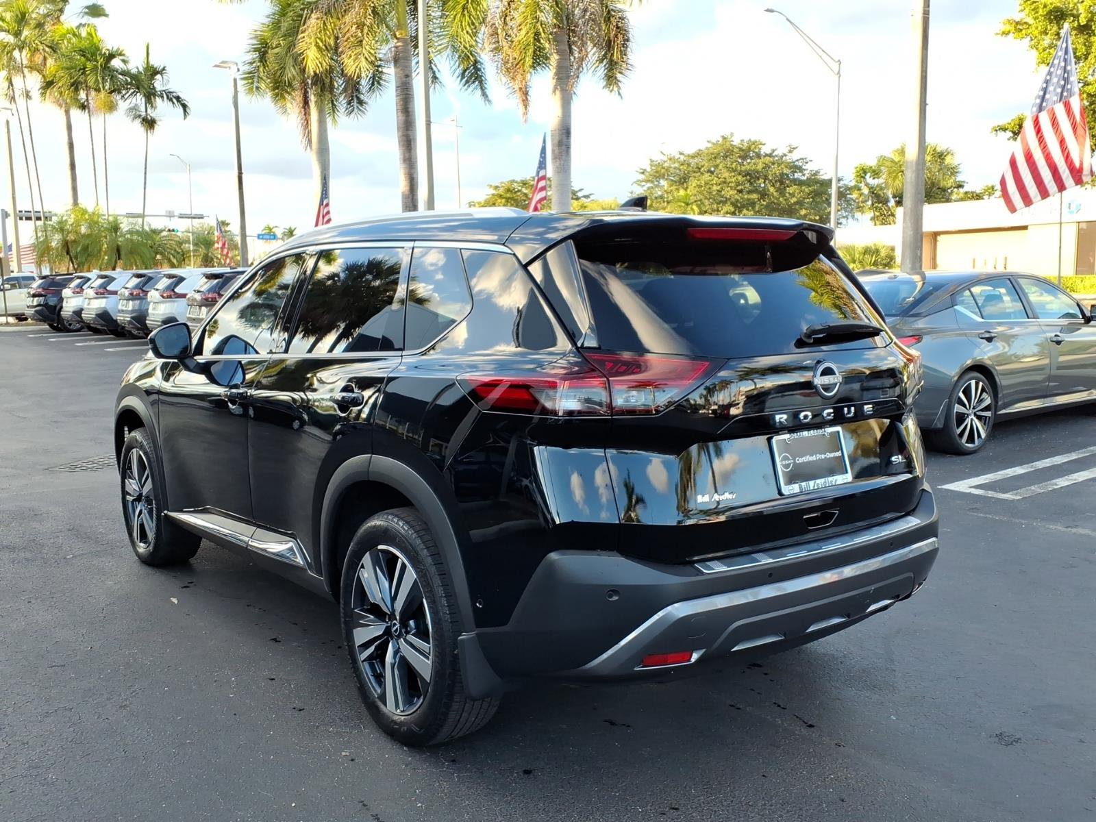 Certified 2023 Nissan Rogue SL w/ SL Premium Package image 4