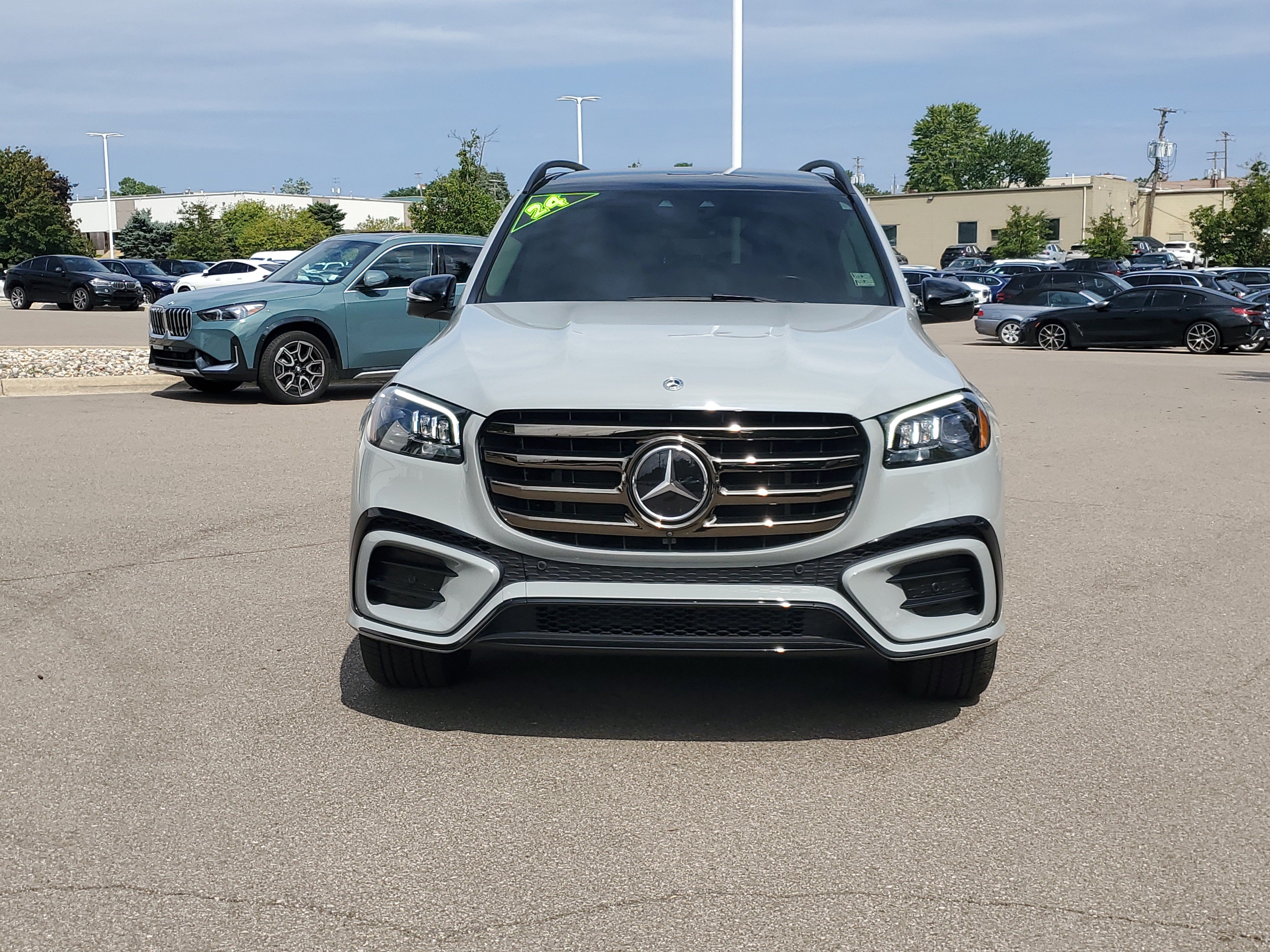 Used 2024 Mercedes-Benz GLS 580 4MATIC image 8