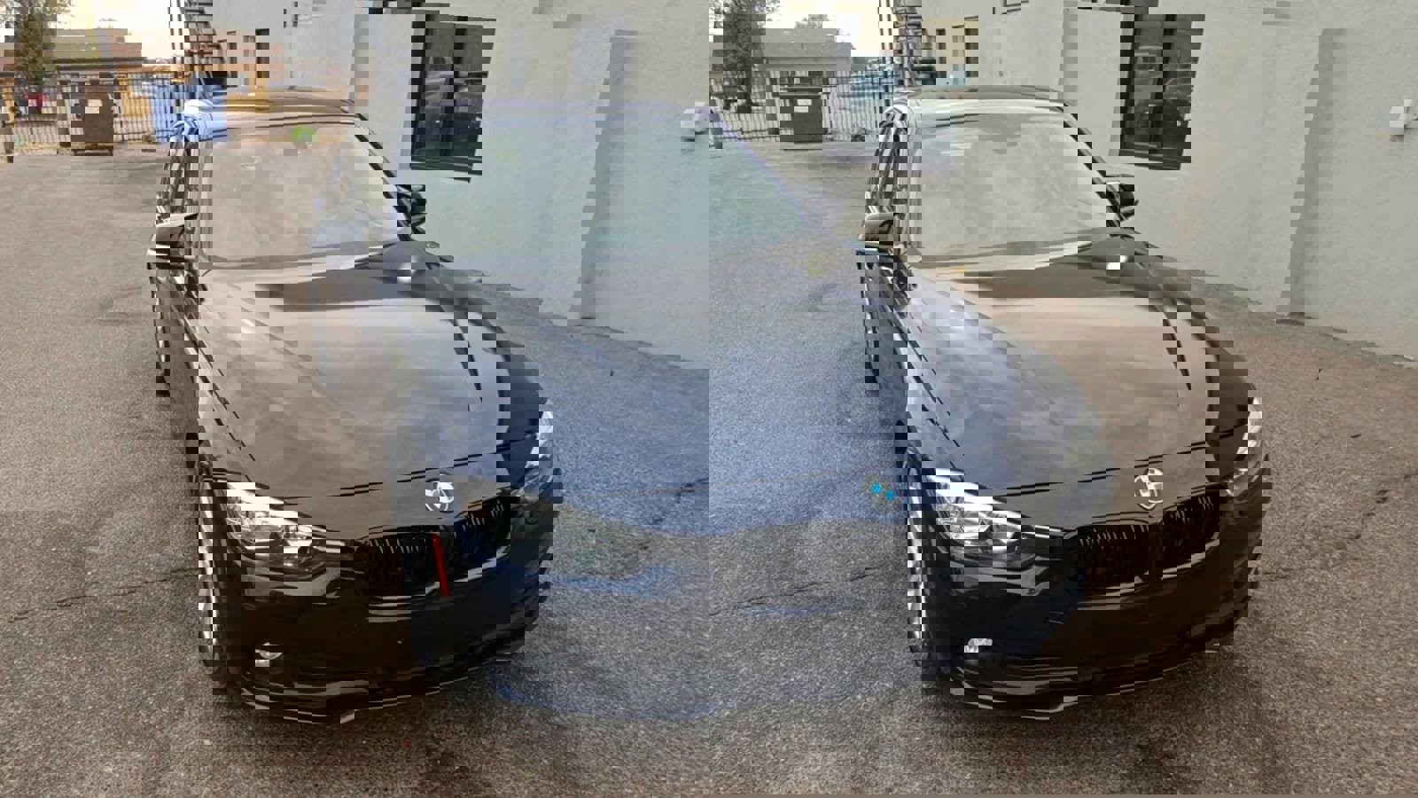 Used 2016 BMW 320i Sedan image 2