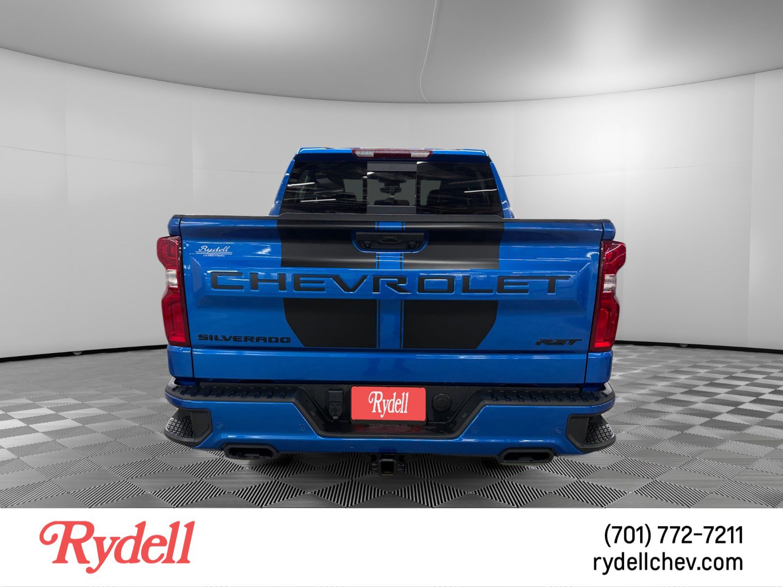 Used 2023 Chevrolet Silverado 1500 RST w/ Rally Edition AWD/4WD image 4