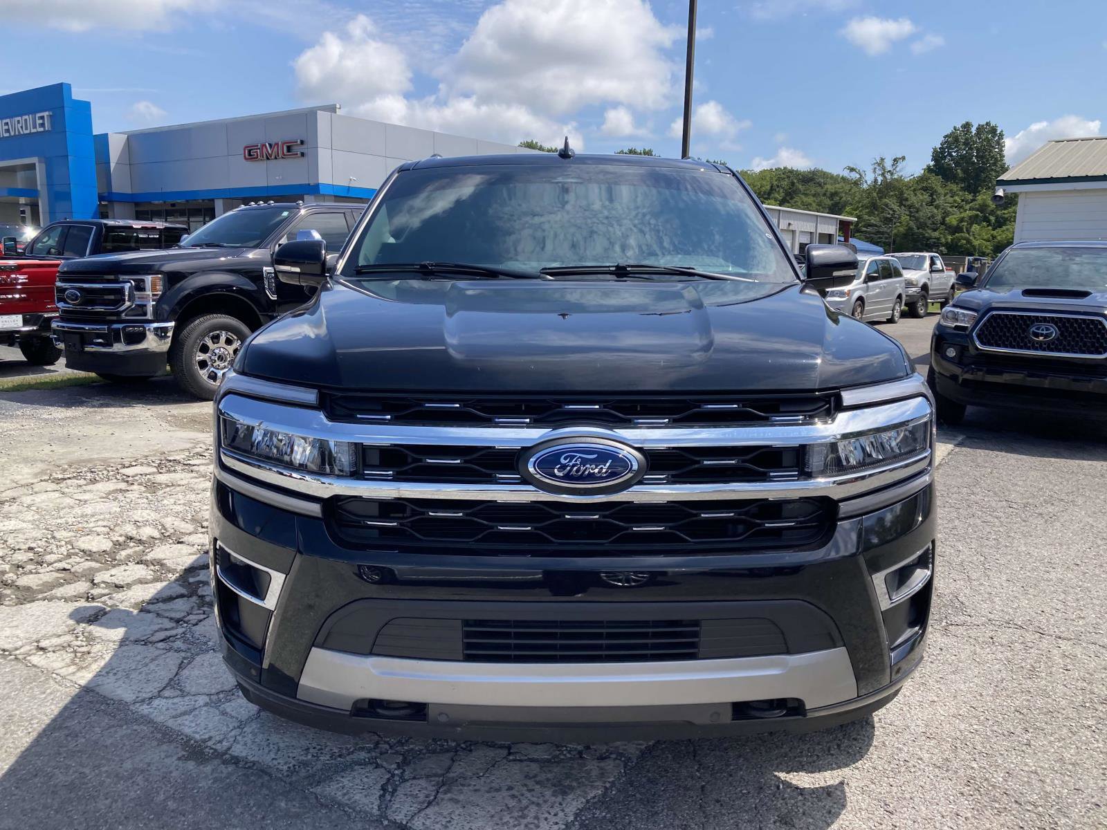 Used 2024 Ford Expedition Max Limited image 6
