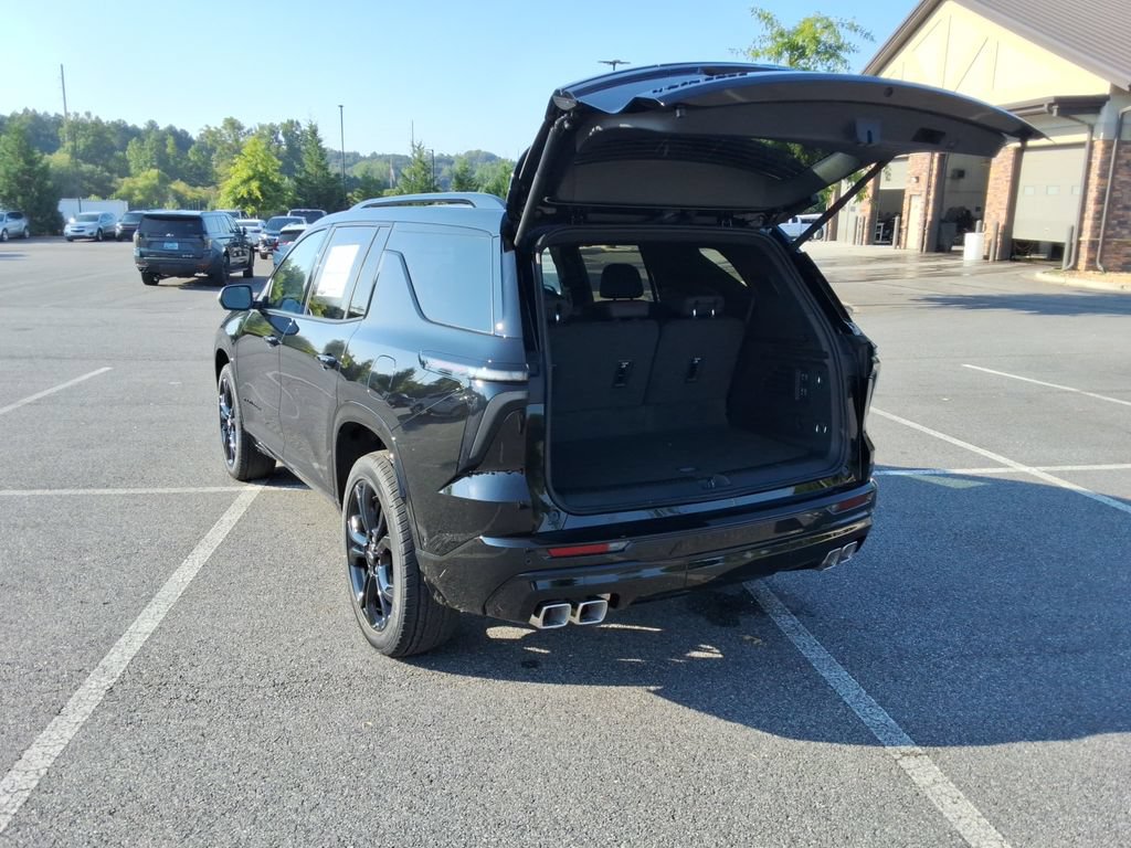 New 2027 Chevrolet Traverse RS FWD image 13