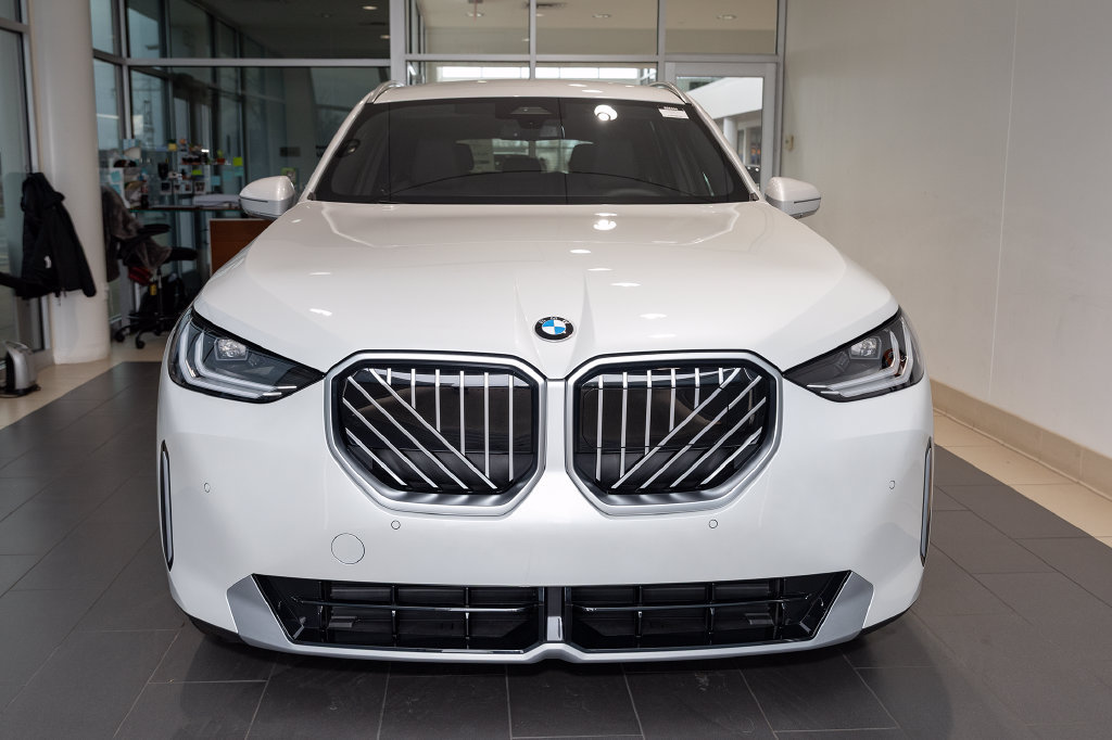 Used 2026 BMW X3 xDrive30i w/ Convenience Package AWD/4WD image 10