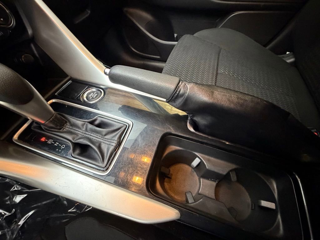 Used 2022 Mitsubishi Eclipse Cross ES image 19