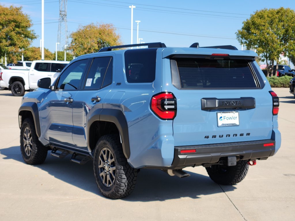 New 2026 Toyota 4Runner SR5 AWD/4WD image 7