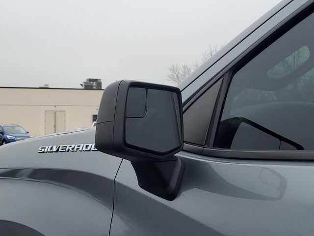 Used 2020 Chevrolet Silverado 1500 Custom w/ Custom Value Package image 32