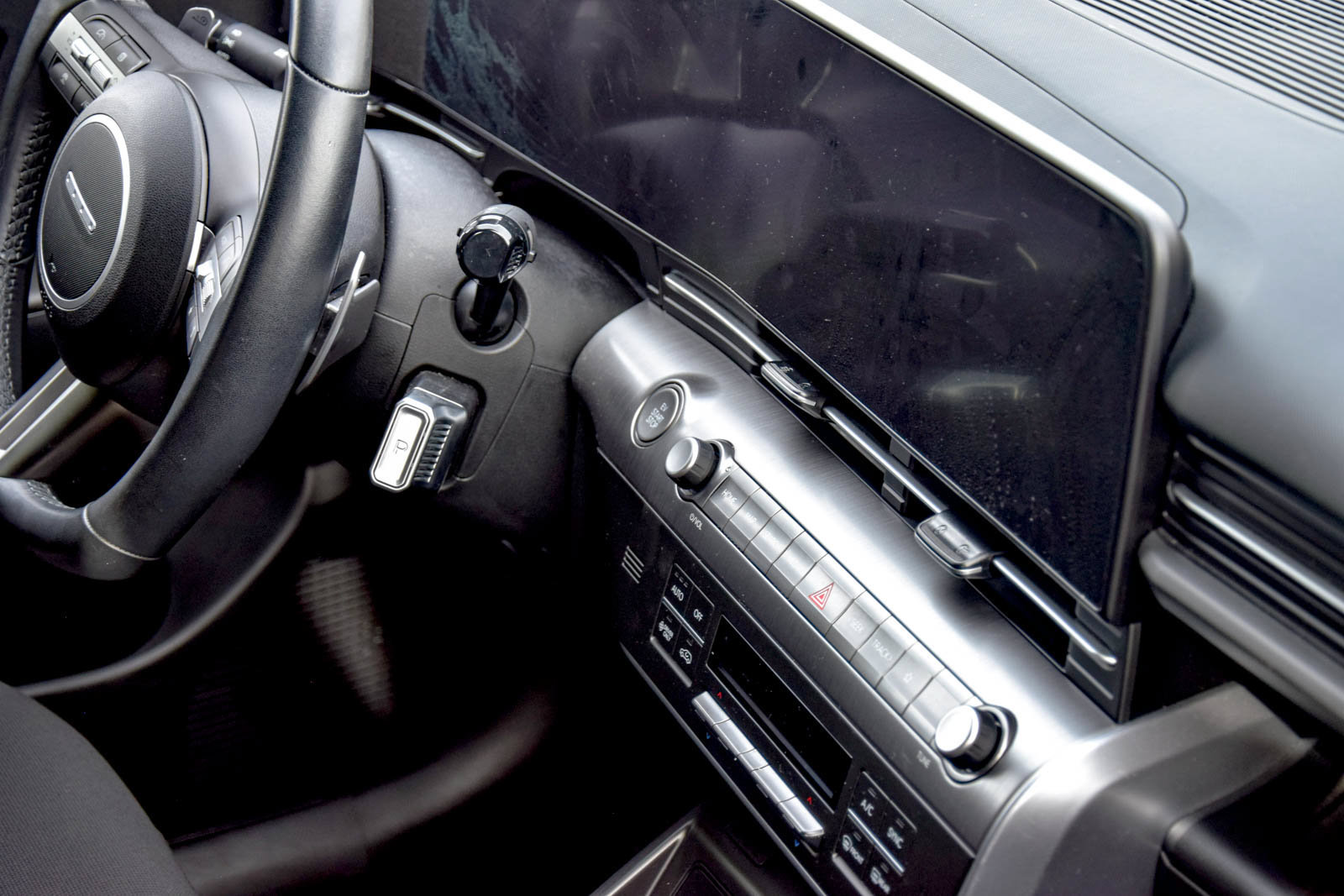 Used 2024 Hyundai Kona SEL FWD image 9