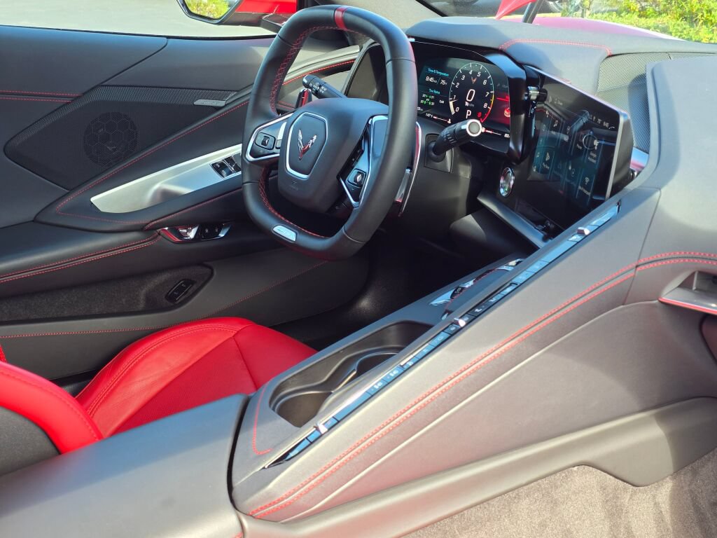 Used 2024 Chevrolet Corvette Z06 RWD image 17