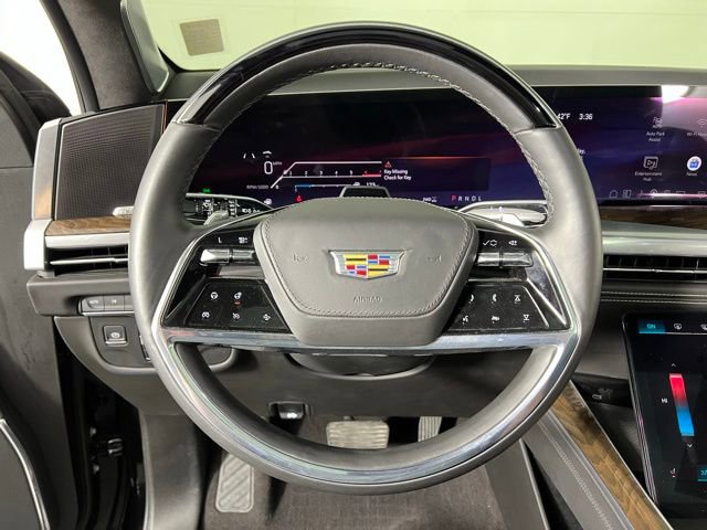 Used 2025 Cadillac Escalade ESV Sport Platinum AWD/4WD image 18