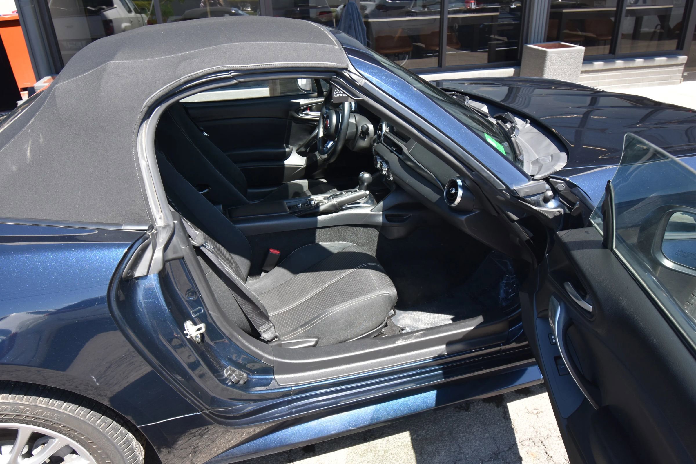 Used 2018 FIAT 124 Spider Classica w/ Technology & Siriusxm Group image 17