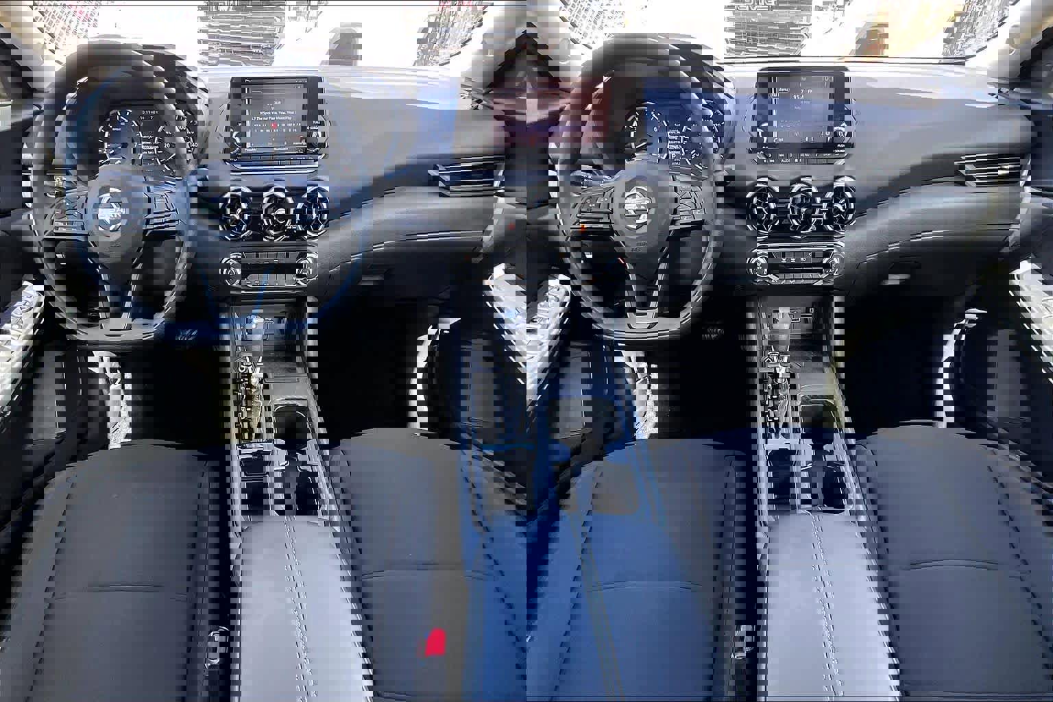 Used 2025 Nissan Sentra S image 14