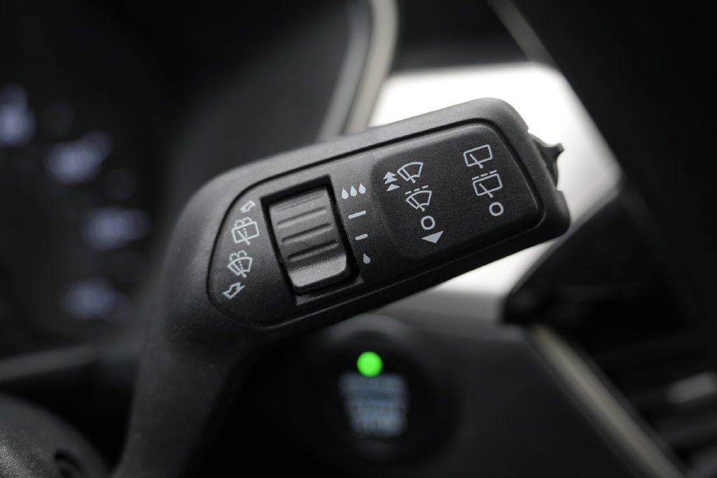 Used 2020 Ford Escape SE FWD image 47