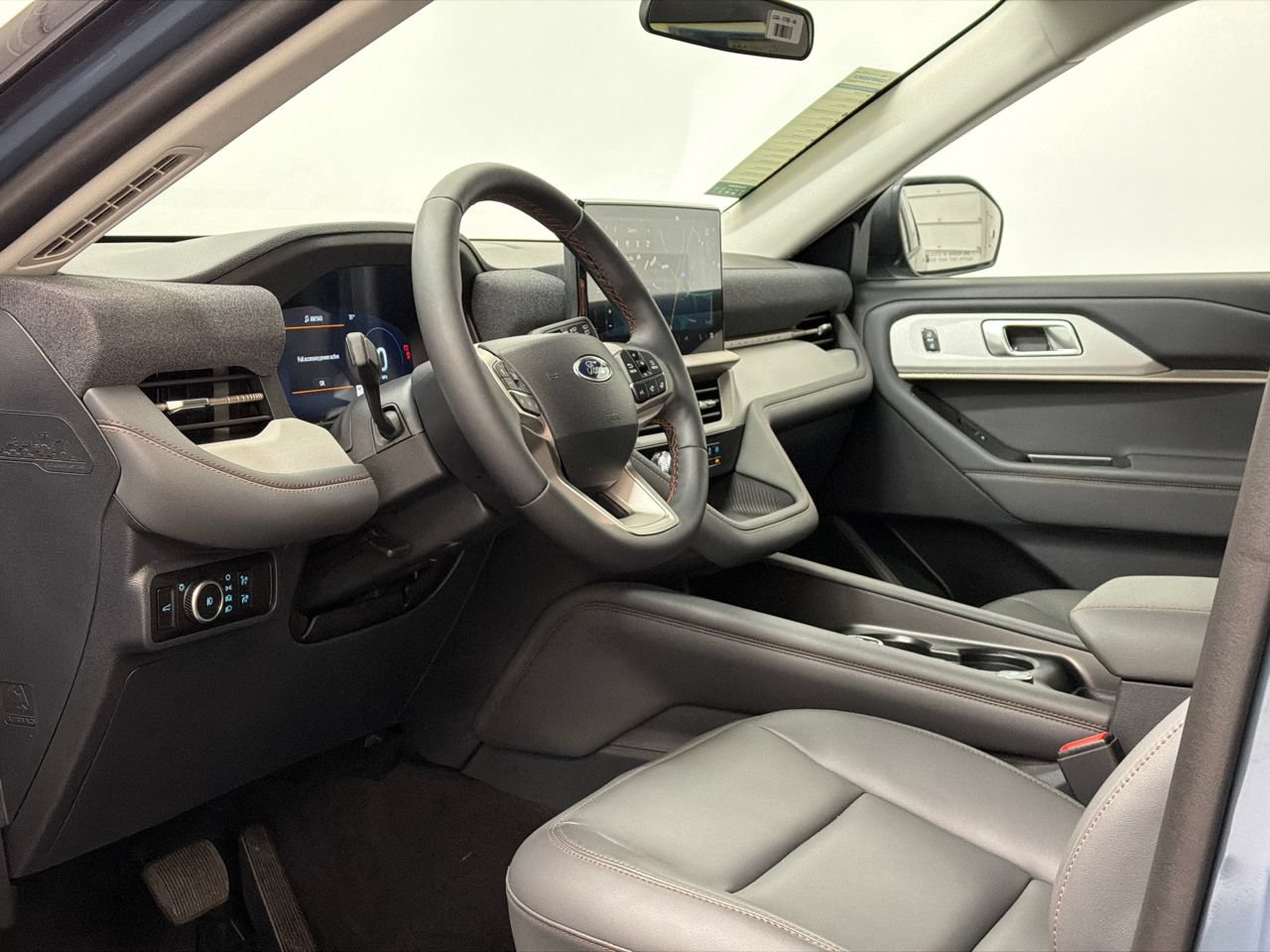 New 2026 Ford Explorer Active w/ Active Comfort Package AWD/4WD image 13