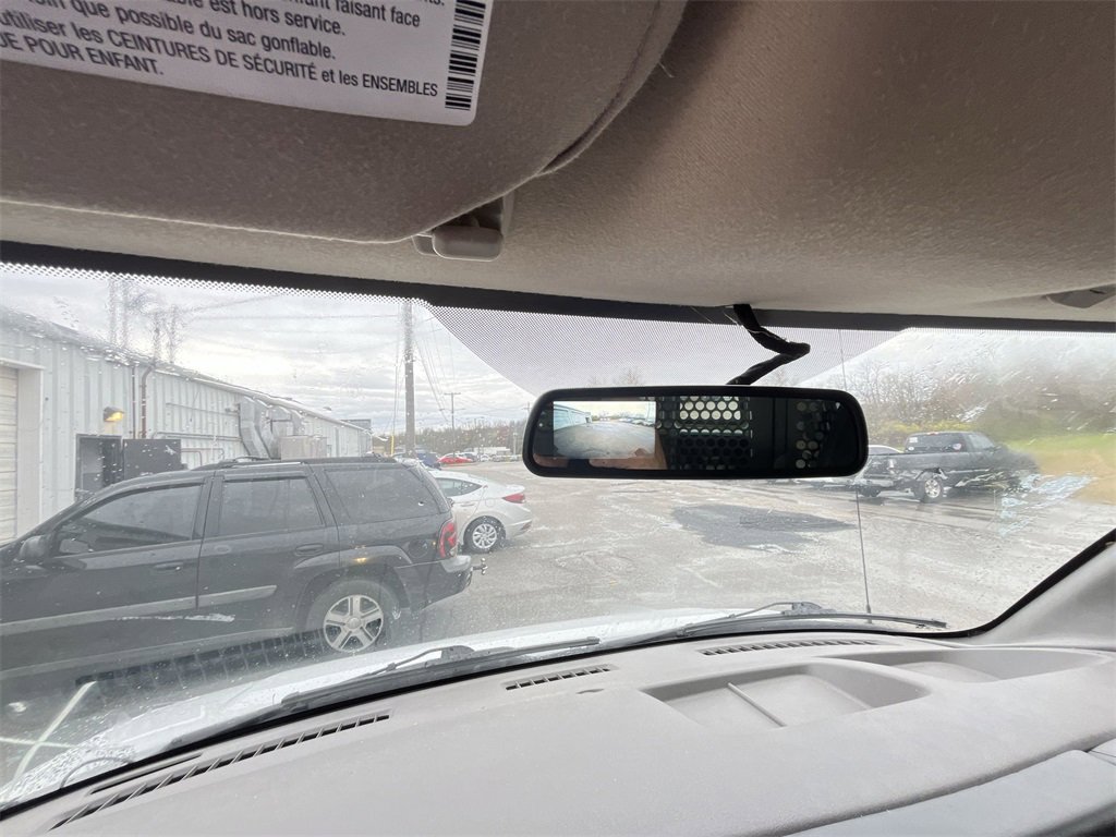 Used 2024 GMC Savana 2500 w/ Driver Convenience Package image 17