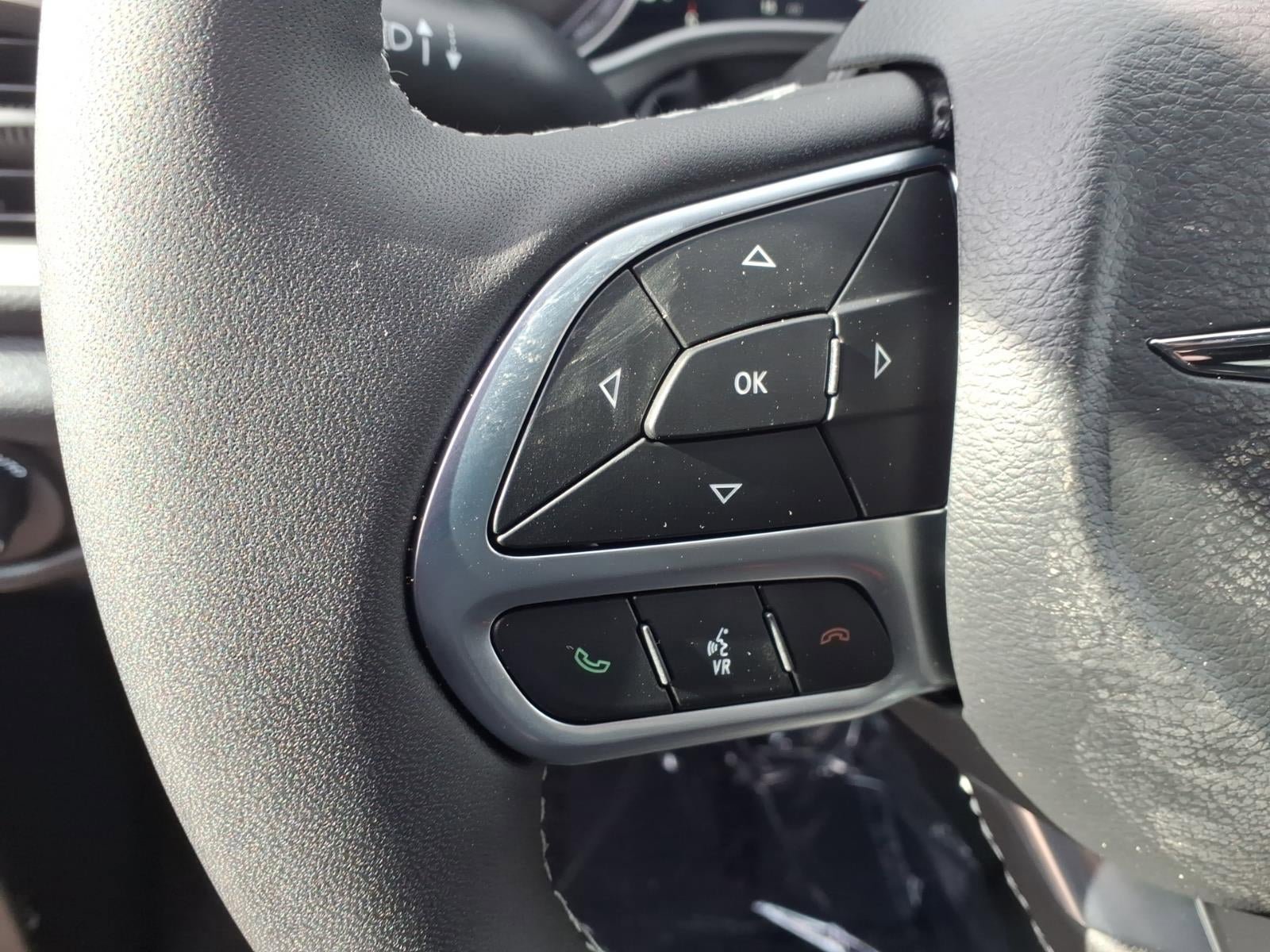 New 2026 Chrysler Pacifica Select FWD image 8