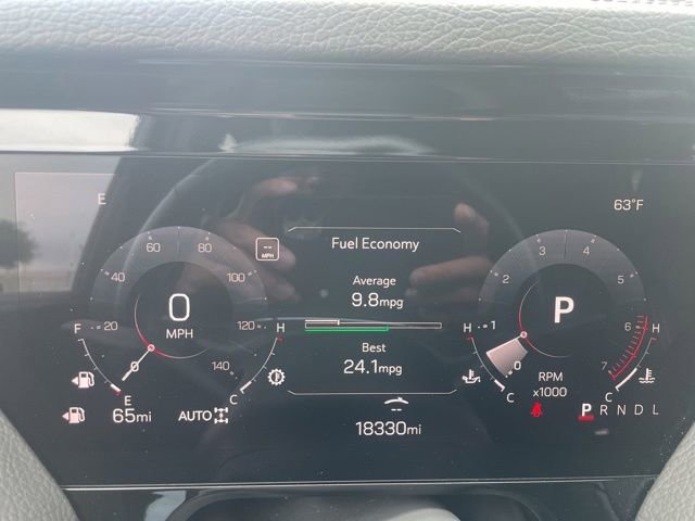 Used 2025 GMC Yukon Denali AWD/4WD image 13