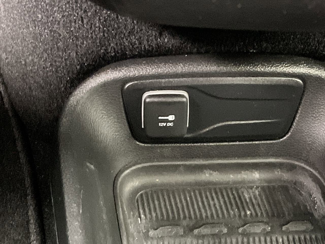 Used 2023 Chrysler Pacifica Touring FWD image 23
