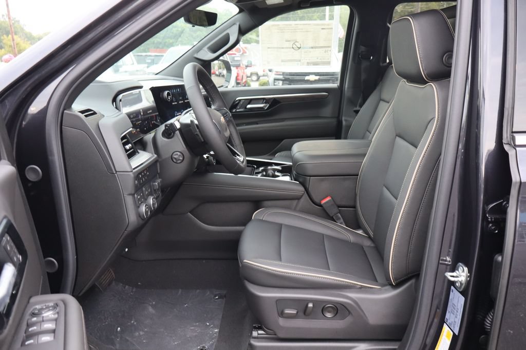New 2026 Chevrolet Suburban Premier AWD/4WD image 5