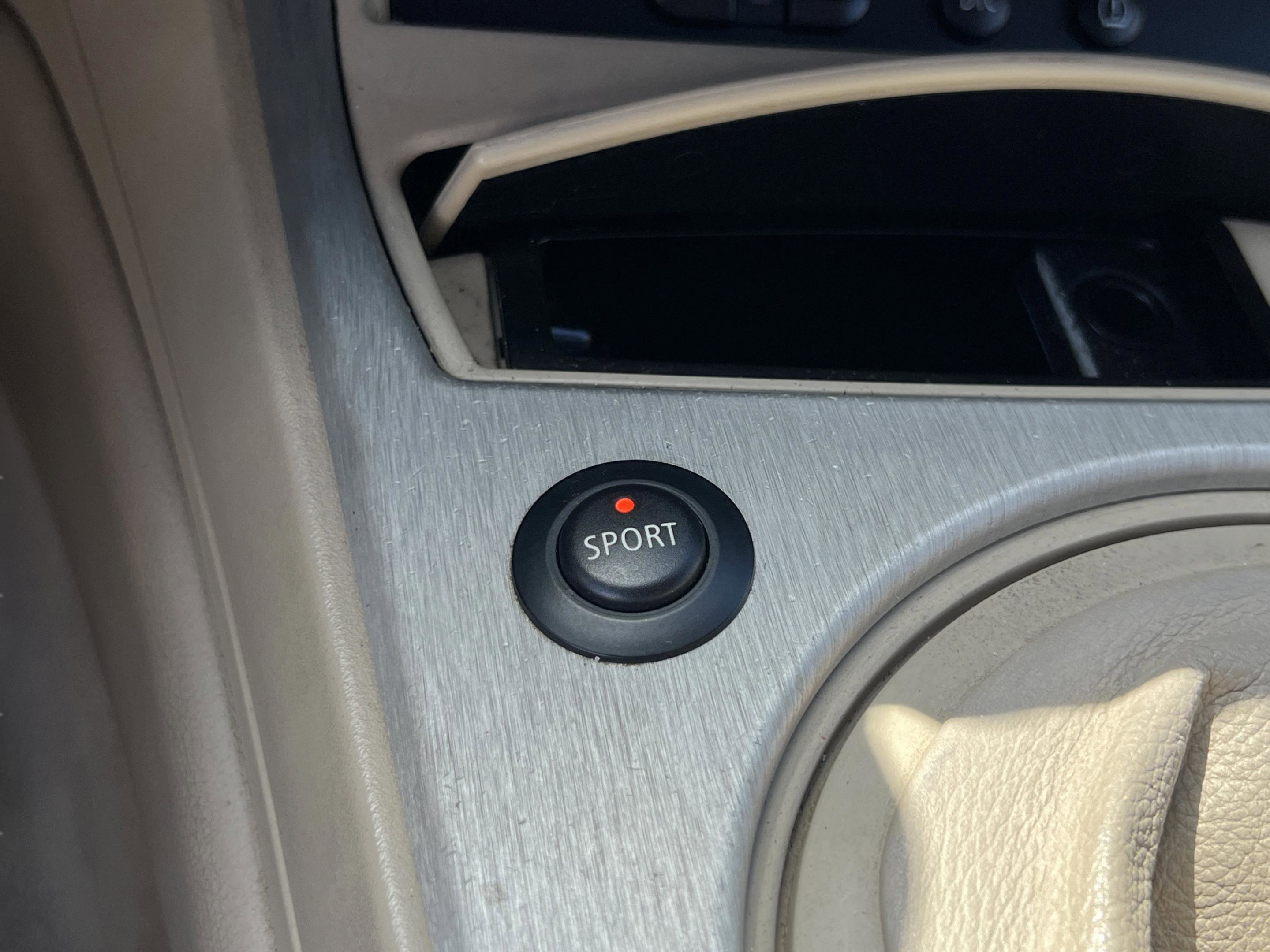 Used 2005 BMW Z4 2.5i image 14