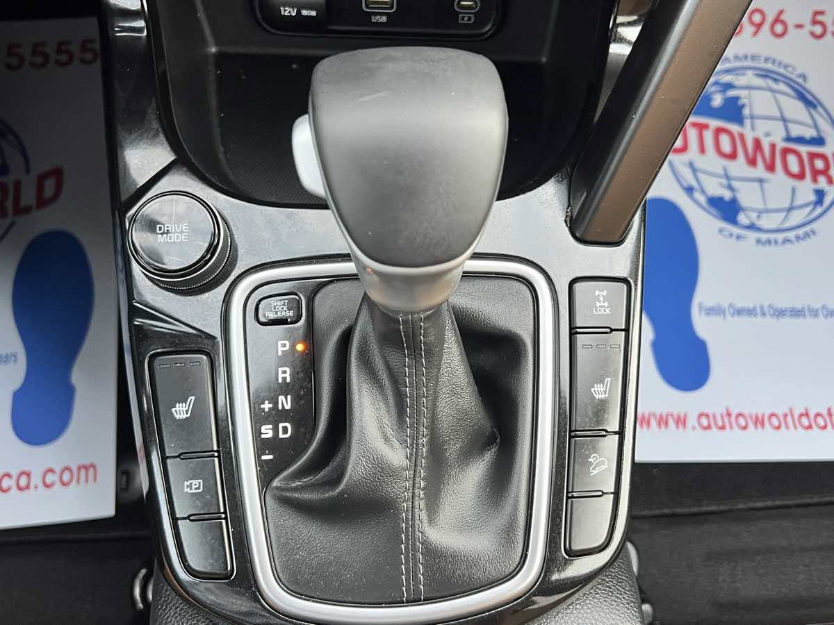 Used 2024 Kia Seltos SX image 48