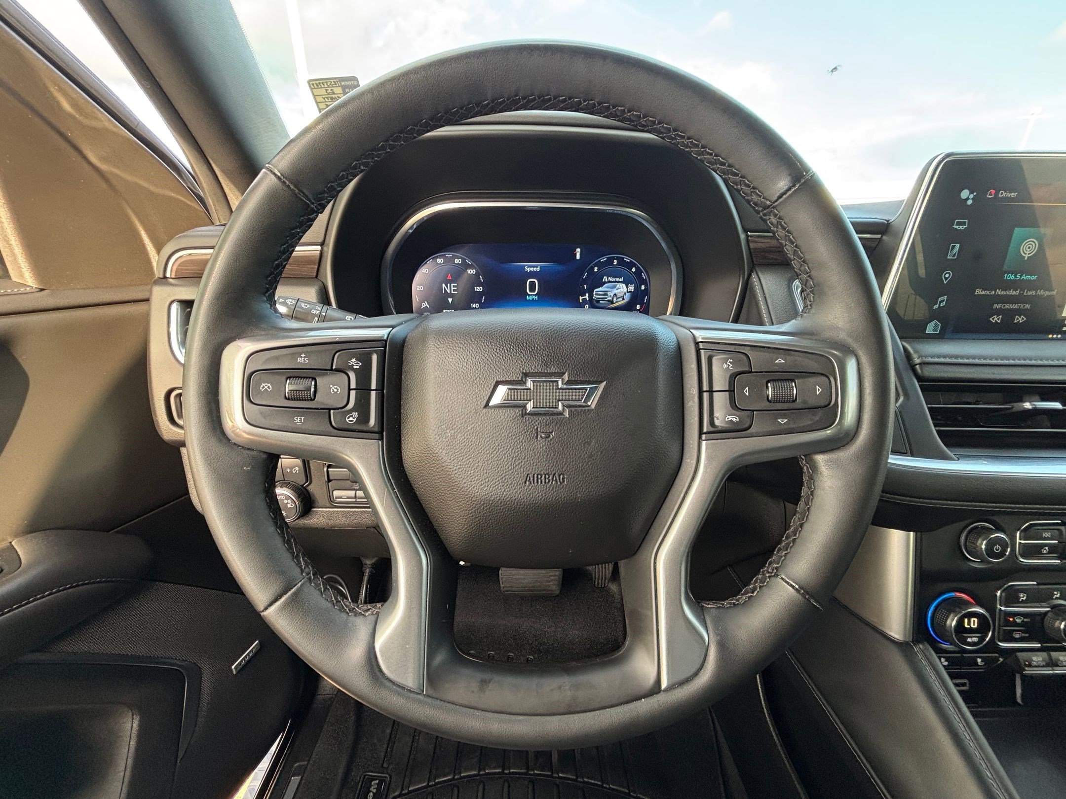 Used 2023 Chevrolet Tahoe Z71 w/ Off-Road Capability Package image 17