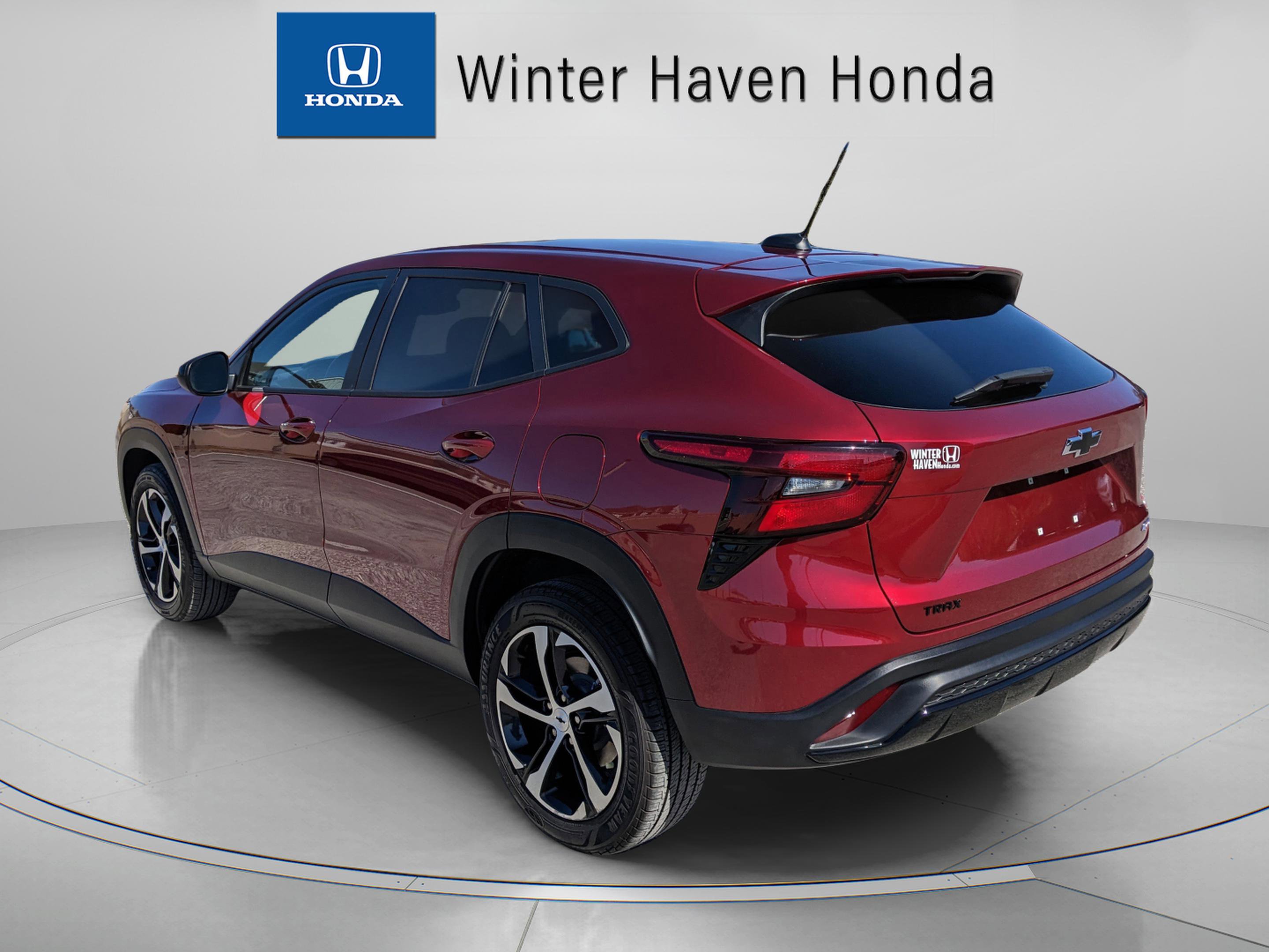 Used 2024 Chevrolet Trax RS image 6