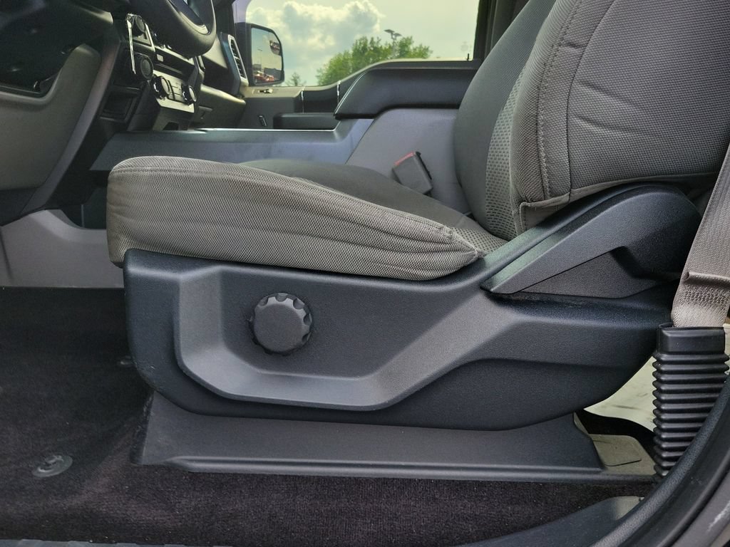 Used 2016 Ford F150 XLT w/ Trailer Tow Package RWD image 19