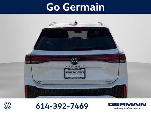 New 2026 Volkswagen Tiguan SE R-Line FWD image 9