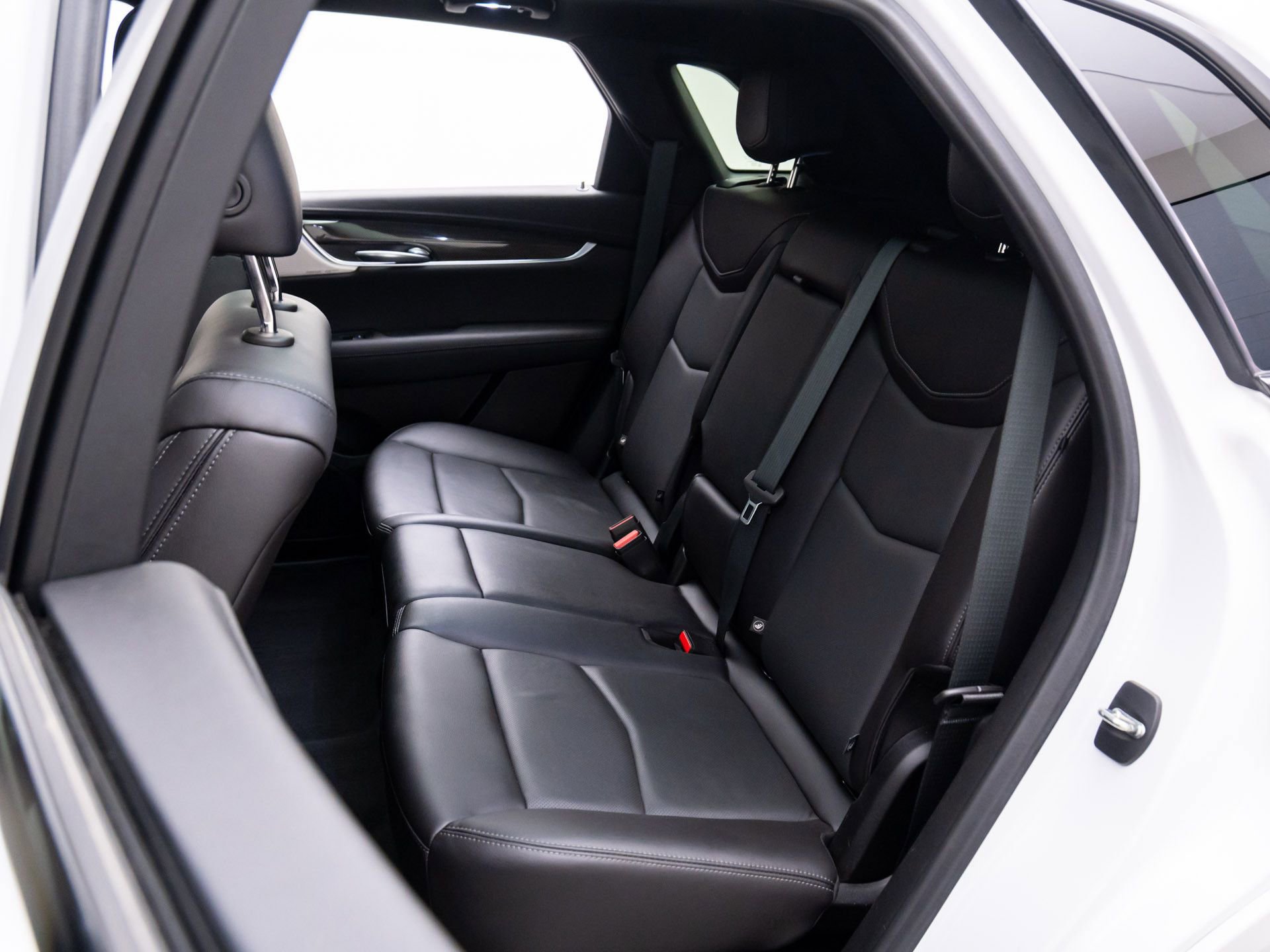 Certified 2022 Cadillac XT5 Sportv w/ LPO, Floor Liner Package image 19