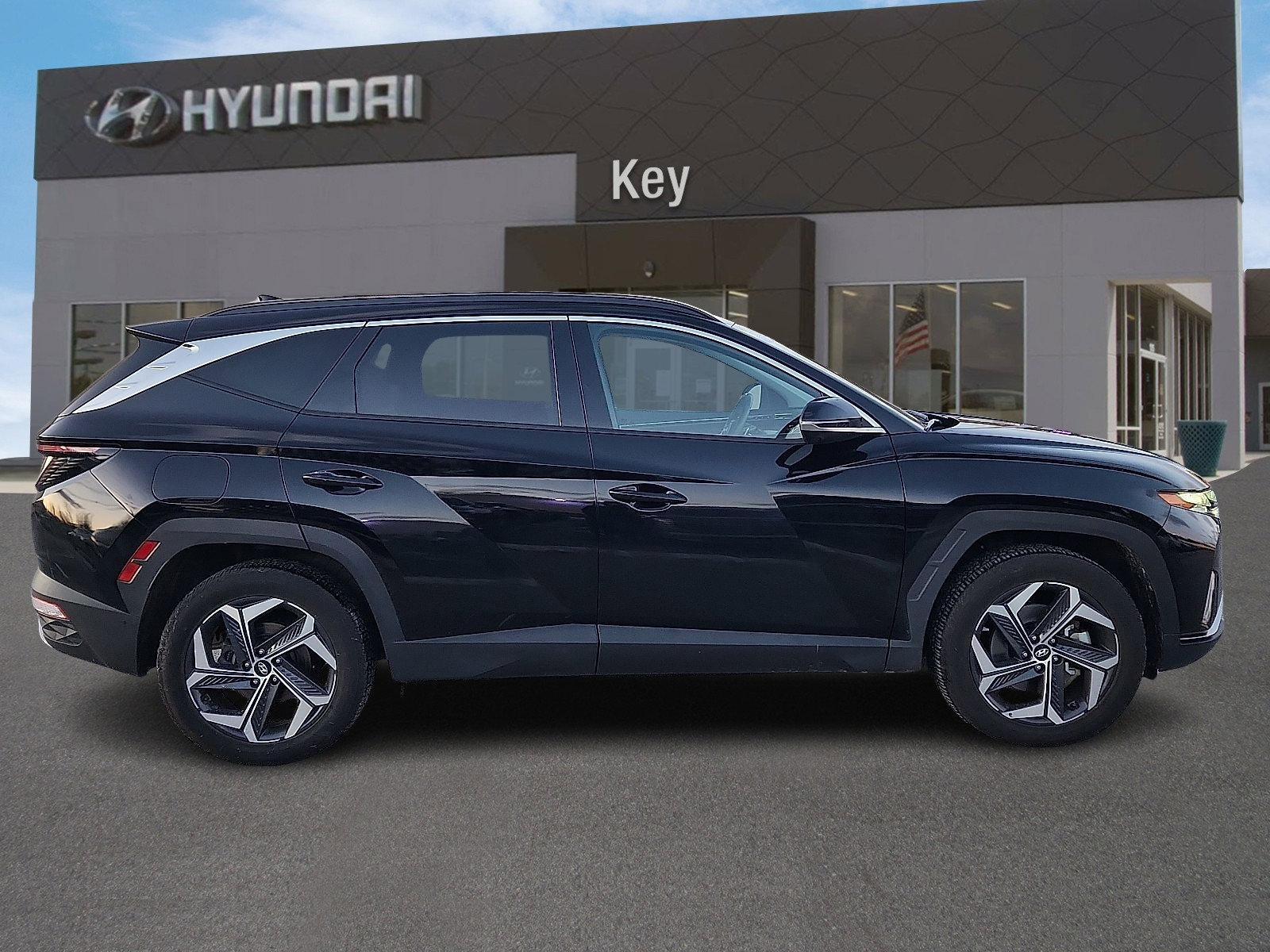 Used 2022 Hyundai Tucson Limited image 3