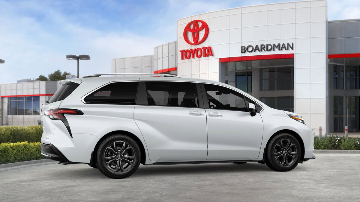New 2026 Toyota Sienna Platinum image 13