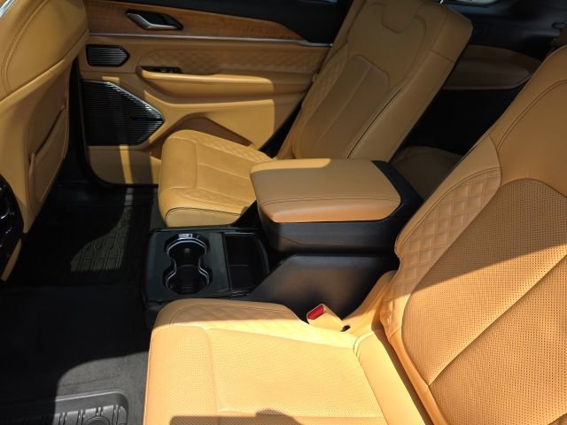 Used 2021 Jeep Grand Cherokee L Summit AWD/4WD image 43