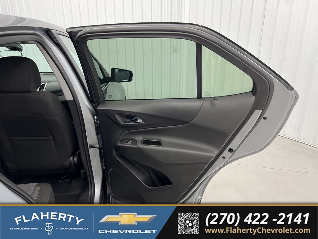 Used 2024 Chevrolet Equinox LT FWD image 12