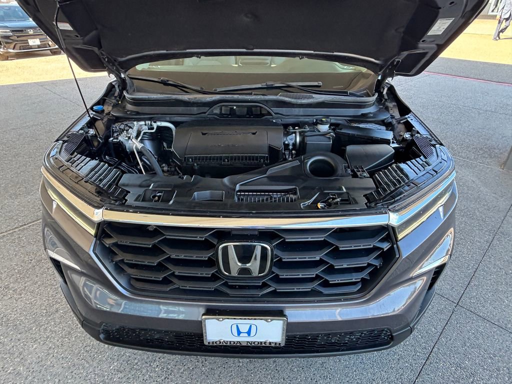 Used 2024 Honda Pilot LX image 30